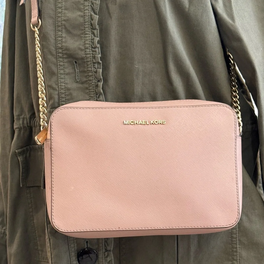 Michael Kors Jet Set Crossbody Bag blush